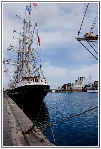 Cherbourg Belem poupe vue generale.jpg